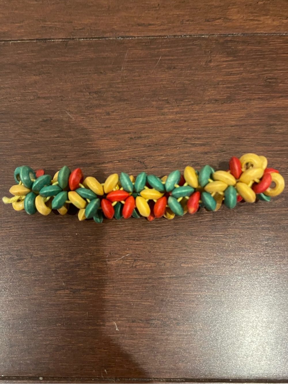 wooden Hawaiian floral beaded elastic bracelet